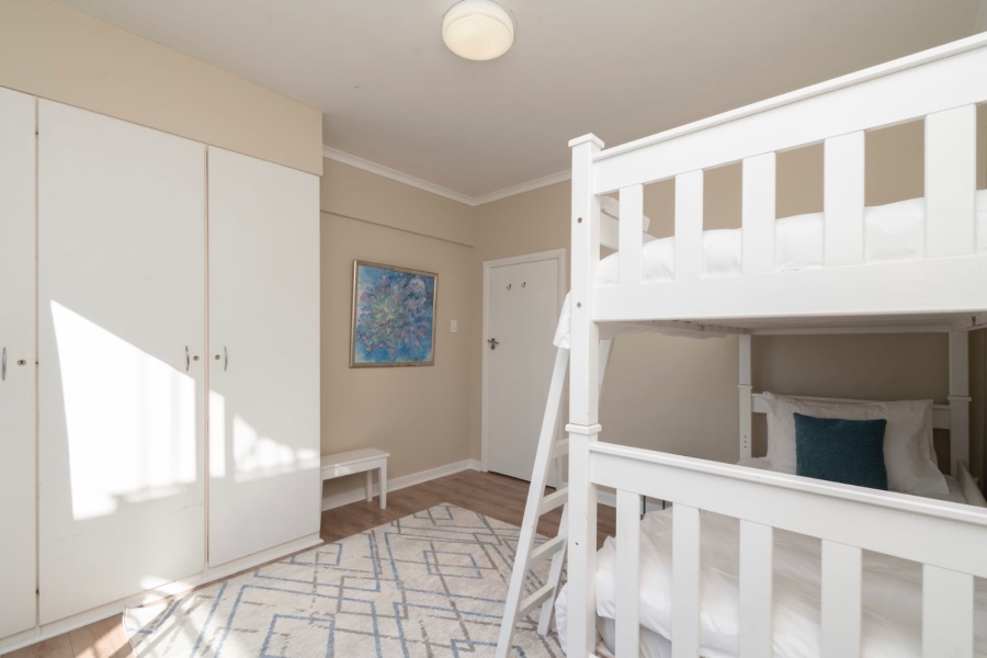 To Let 4 Bedroom Property for Rent in Oranjezicht Western Cape